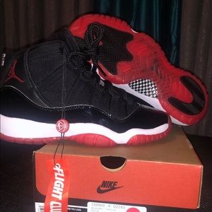 AIR JORDAN 11 RETRO BRED